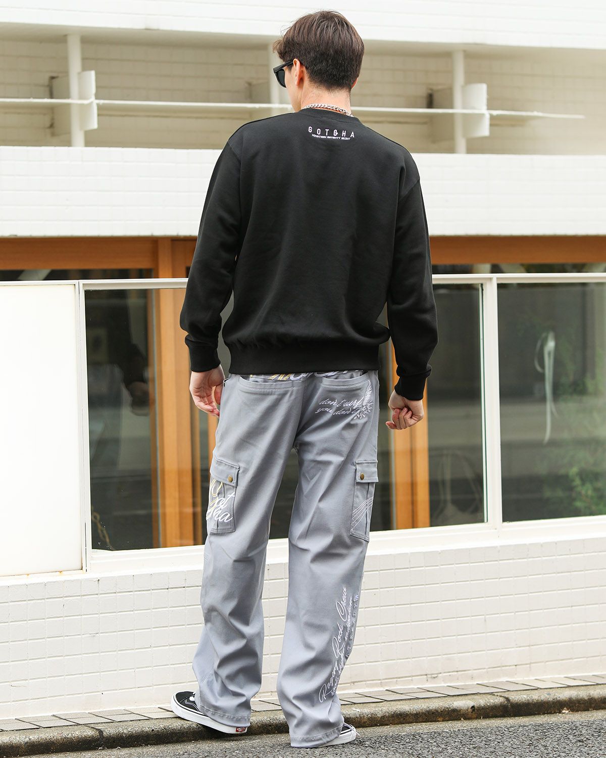 グレー：180cm/70kg(Lサイズ着用)