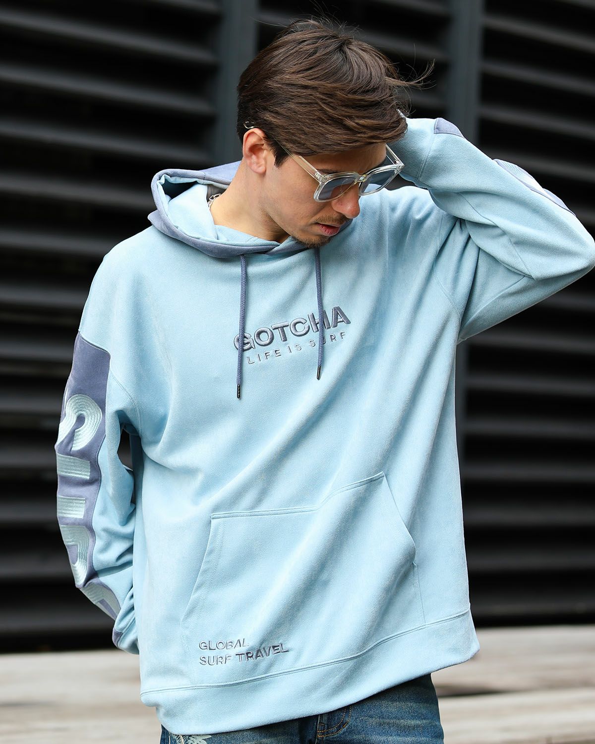 ブルー：180cm/70kg(Lサイズ着用)