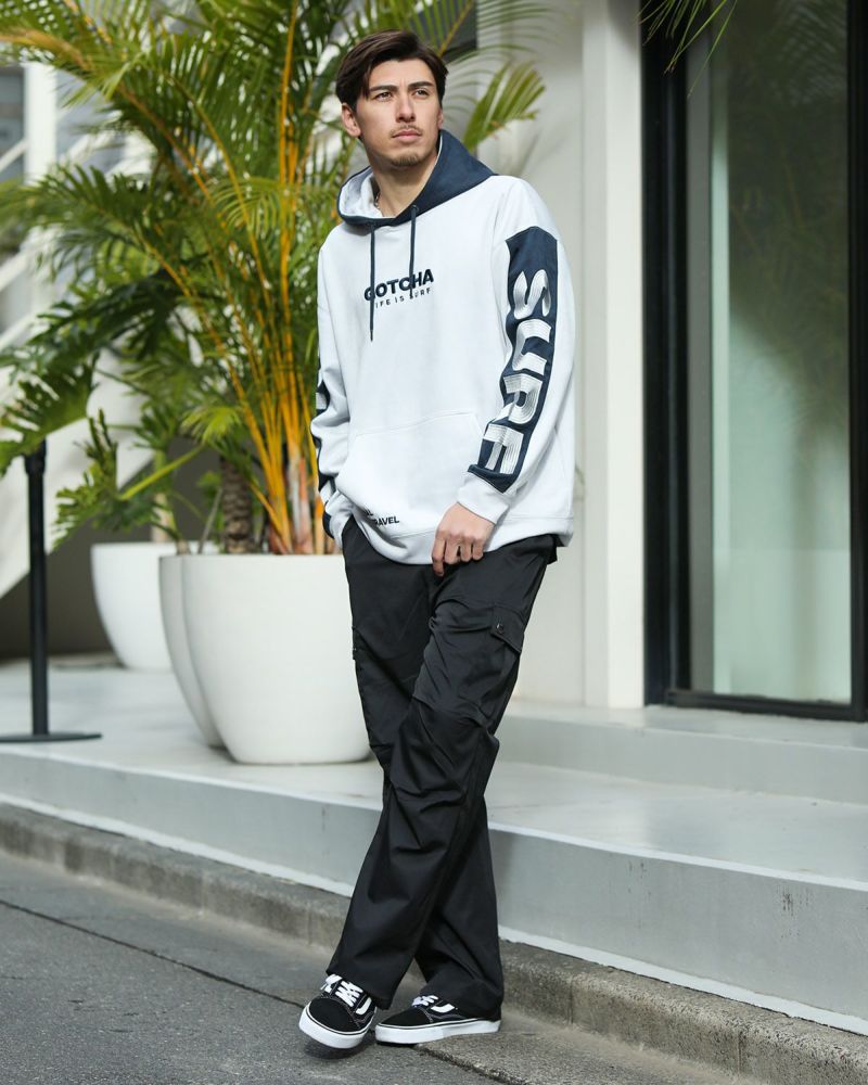 ライトグレー：180cm/70kg(Lサイズ着用)