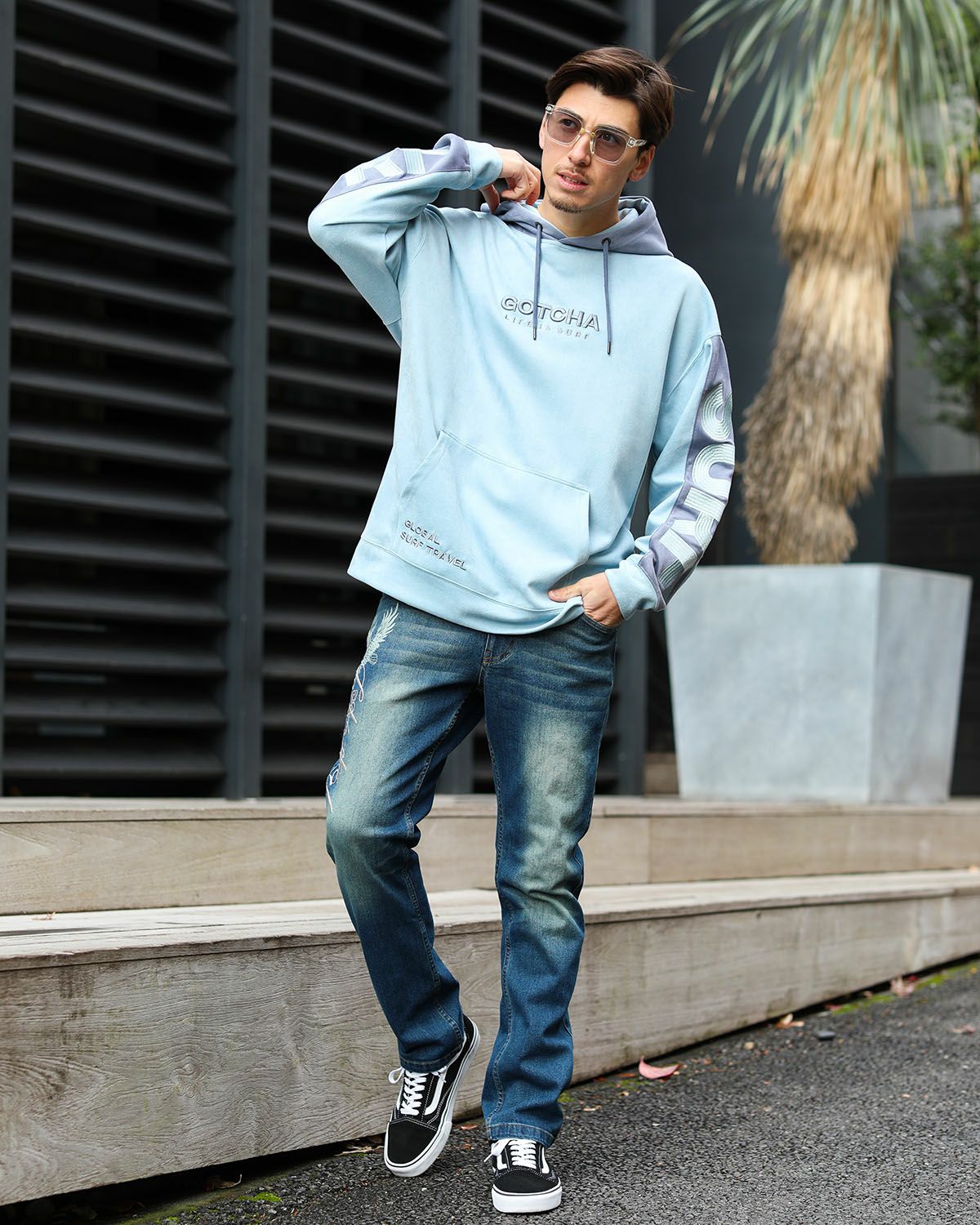 ブルー：180cm/70kg(Lサイズ着用)