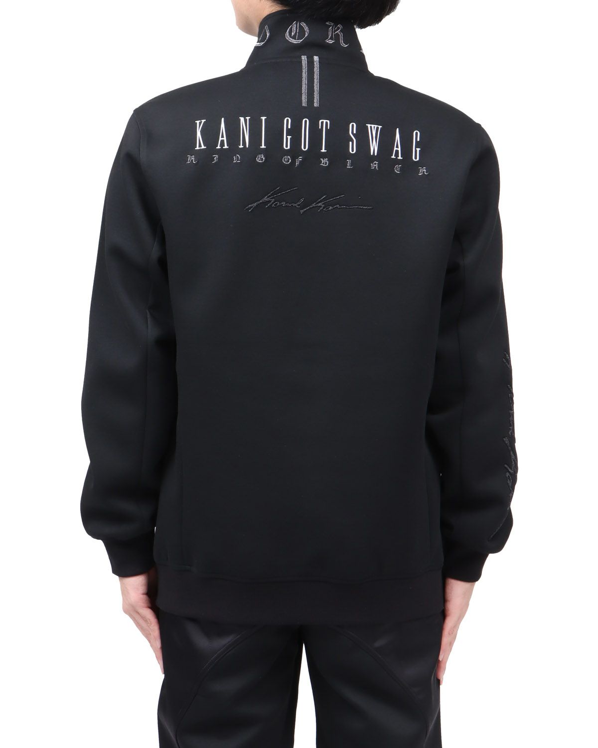 ブラック：173cm63kg(Lサイズ着用)