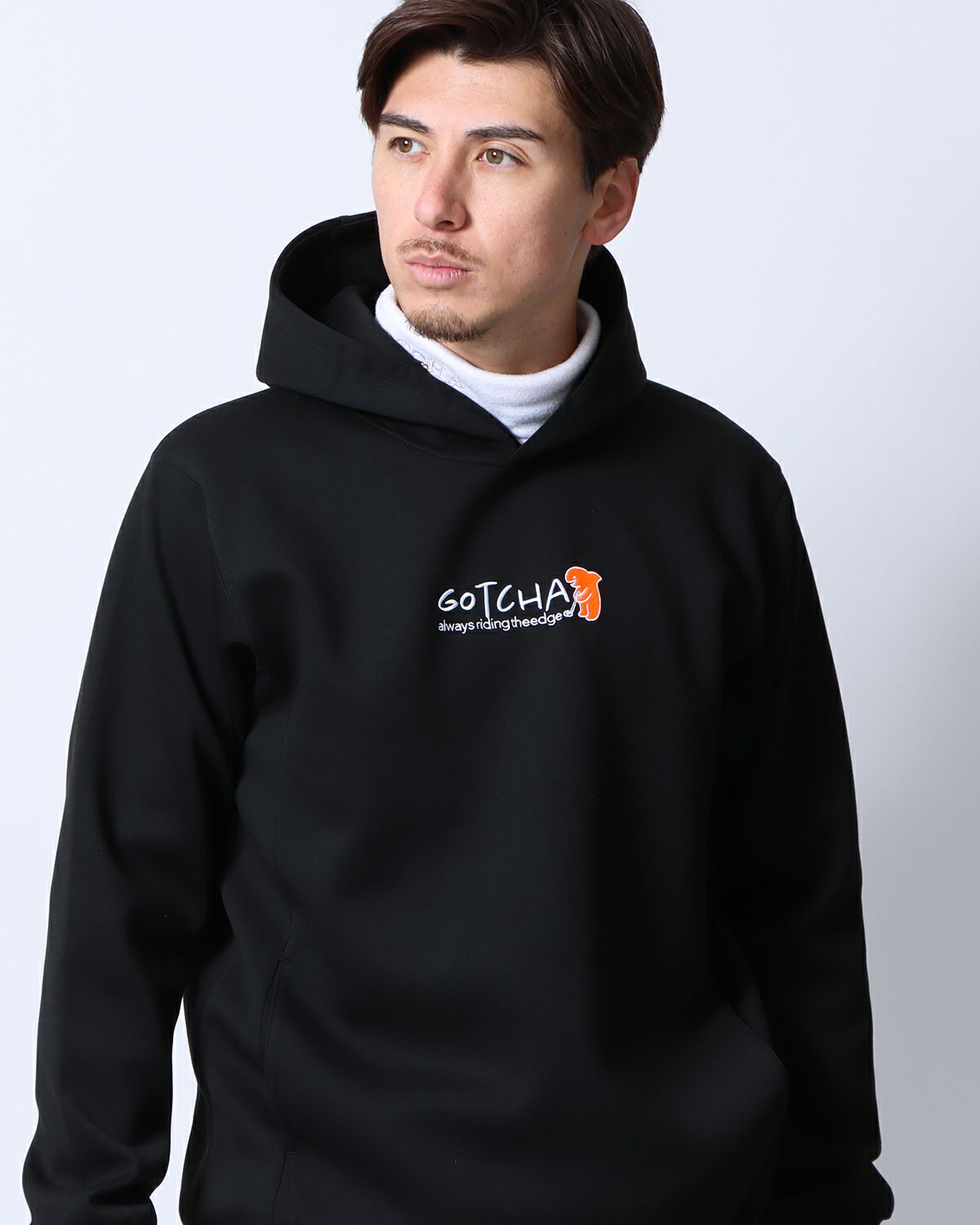 ブラック：180cm/70kg(Lサイズ着用)