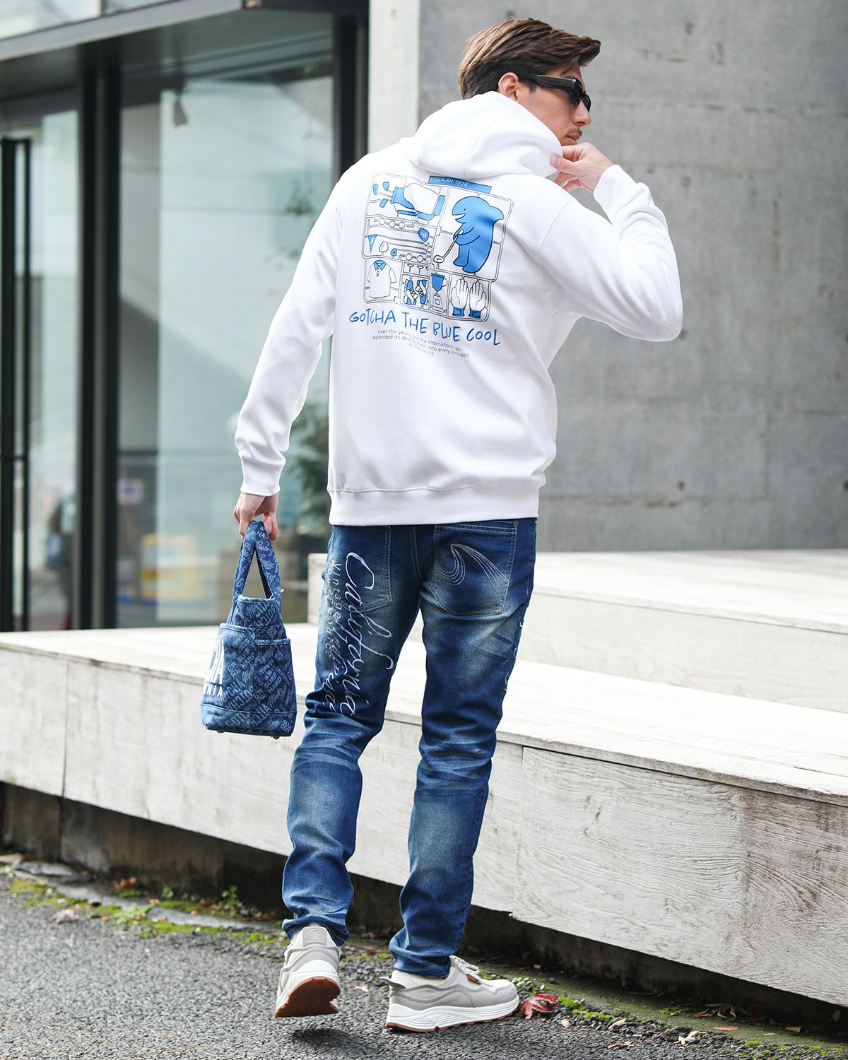 ホワイト：180cm/70kg(Lサイズ着用)