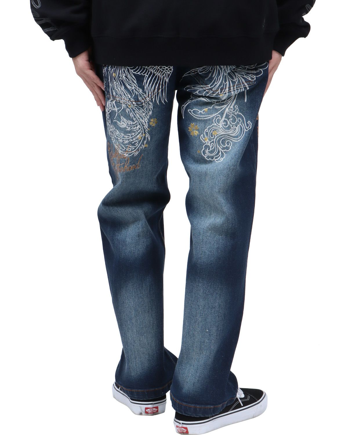 インディゴ：173cm63kg(Mサイズ着用)