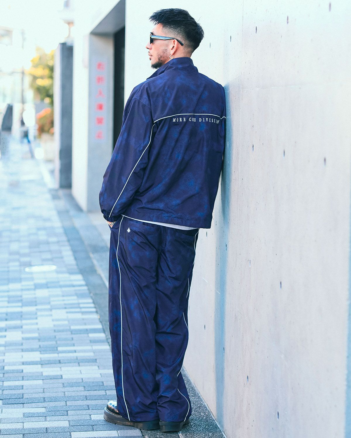 ブルー:183cm(Lサイズ着用)