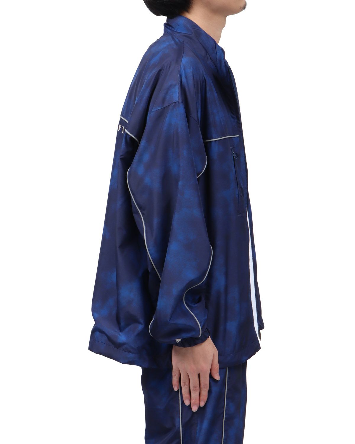 ブルー：173cm63kg(Lサイズ着用)