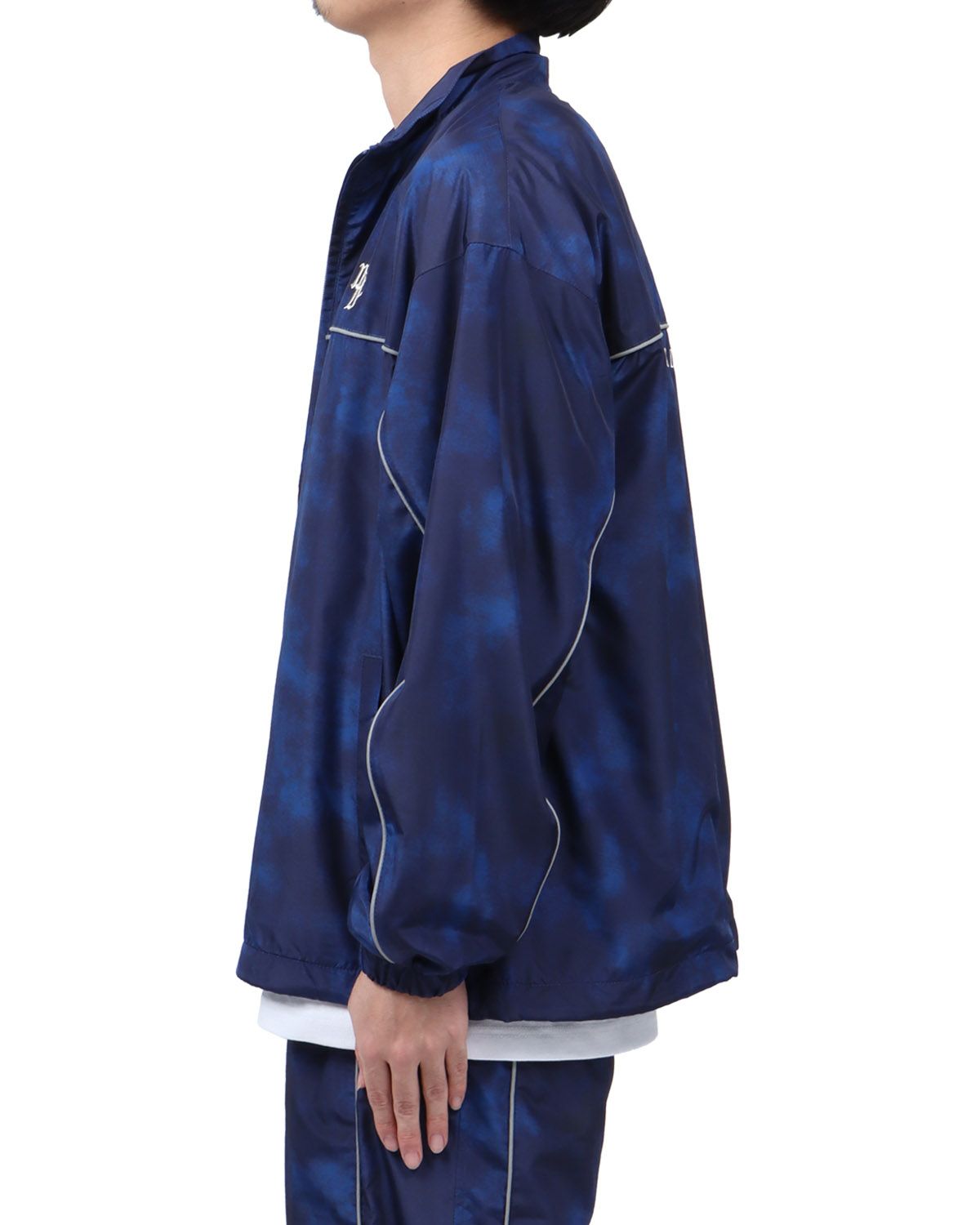 ブルー：173cm63kg(Lサイズ着用)