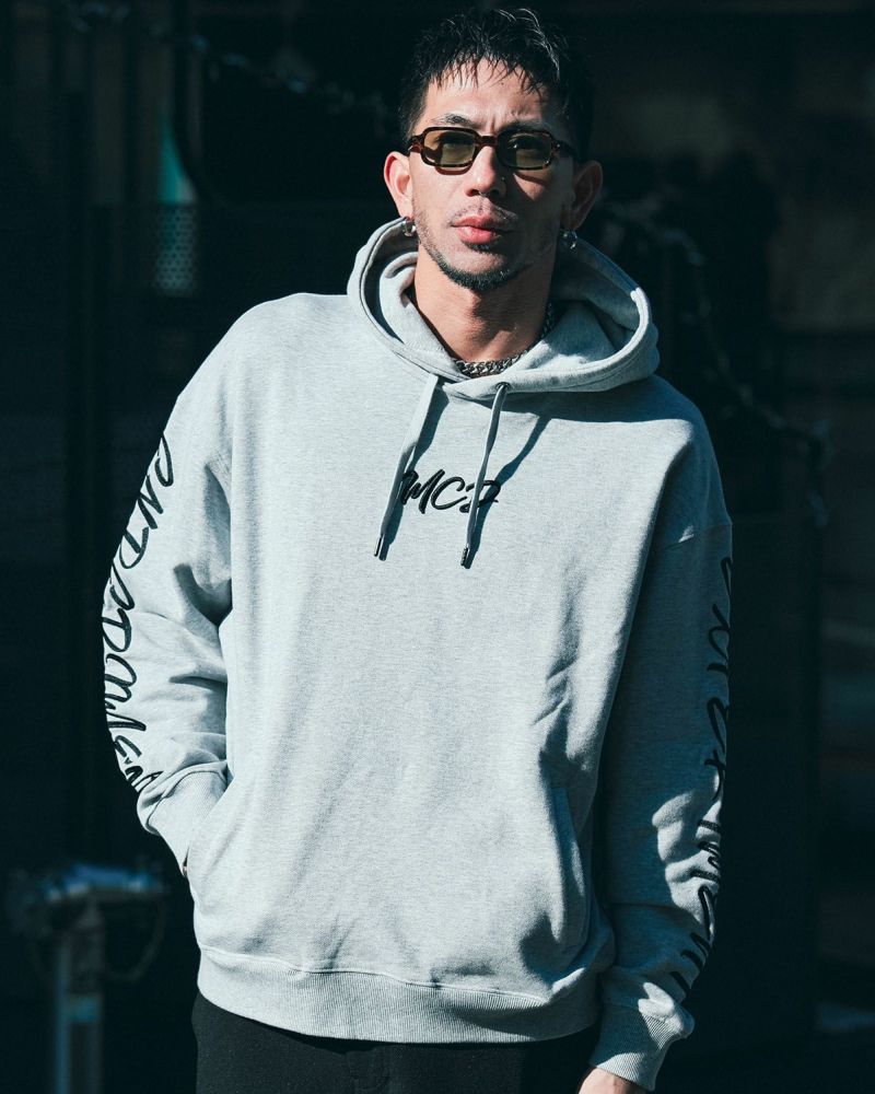 MCD] アームインパクト 刺繍 プルパーカー | PEET ONLINE STORE