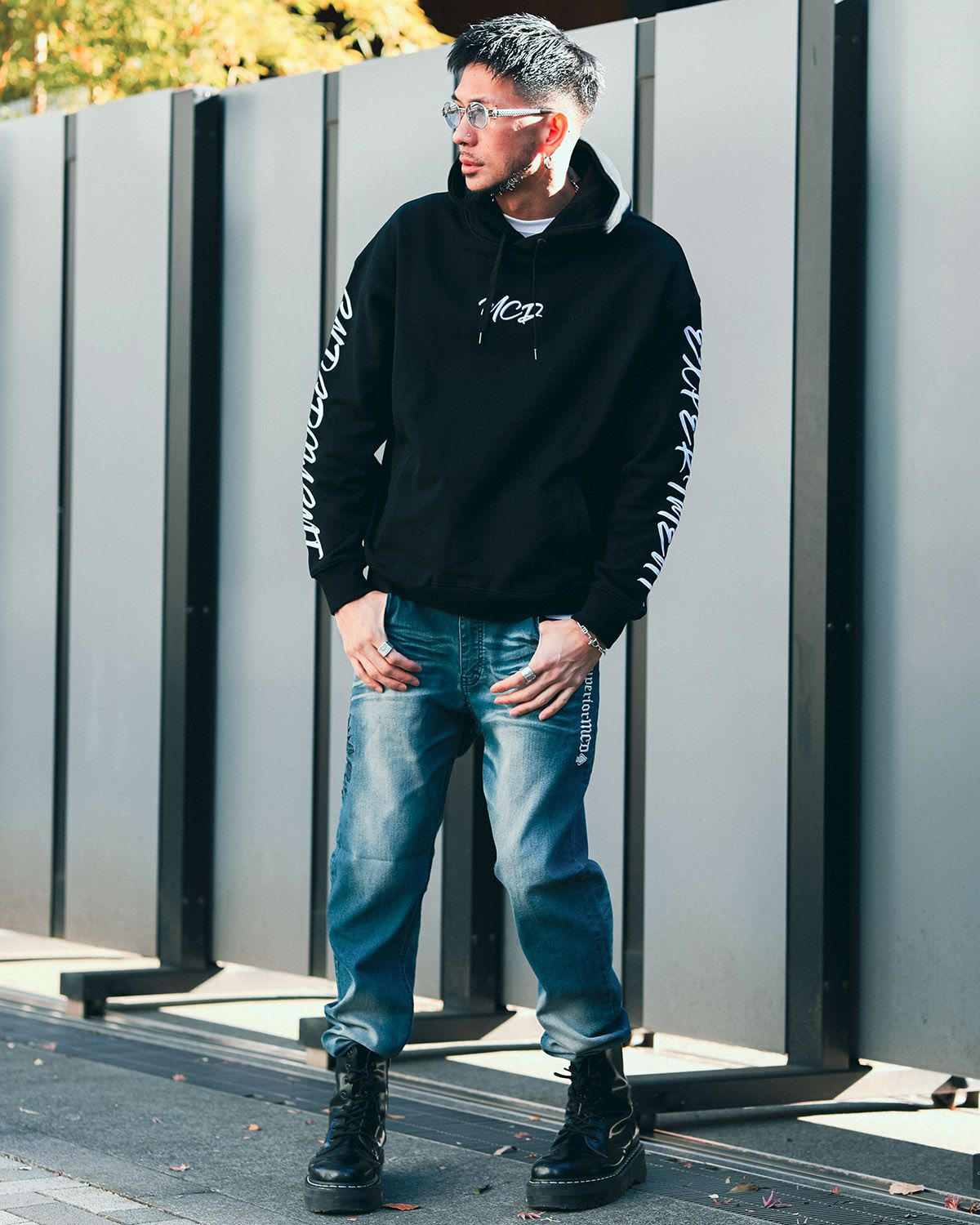 ホワイト:183cm(Lサイズ着用)