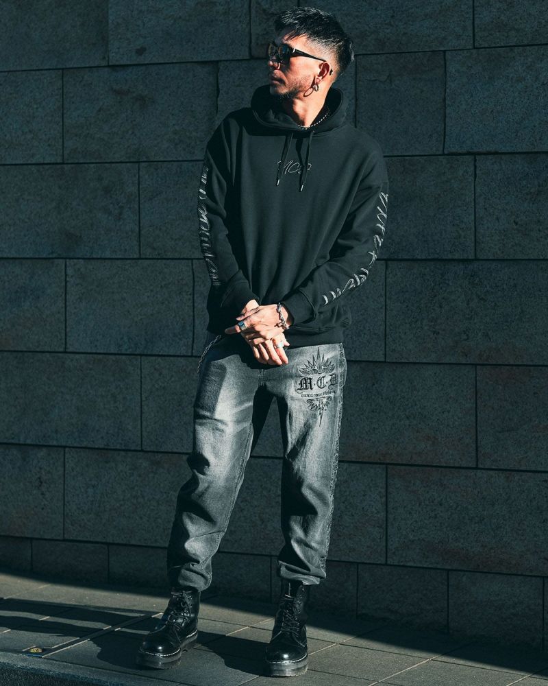 ブラック:183cm(Lサイズ着用)