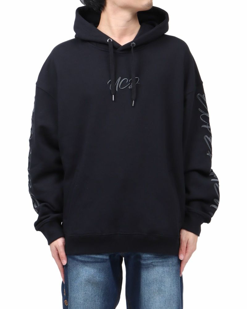 ブラック：173cm63kg(Lサイズ着用)