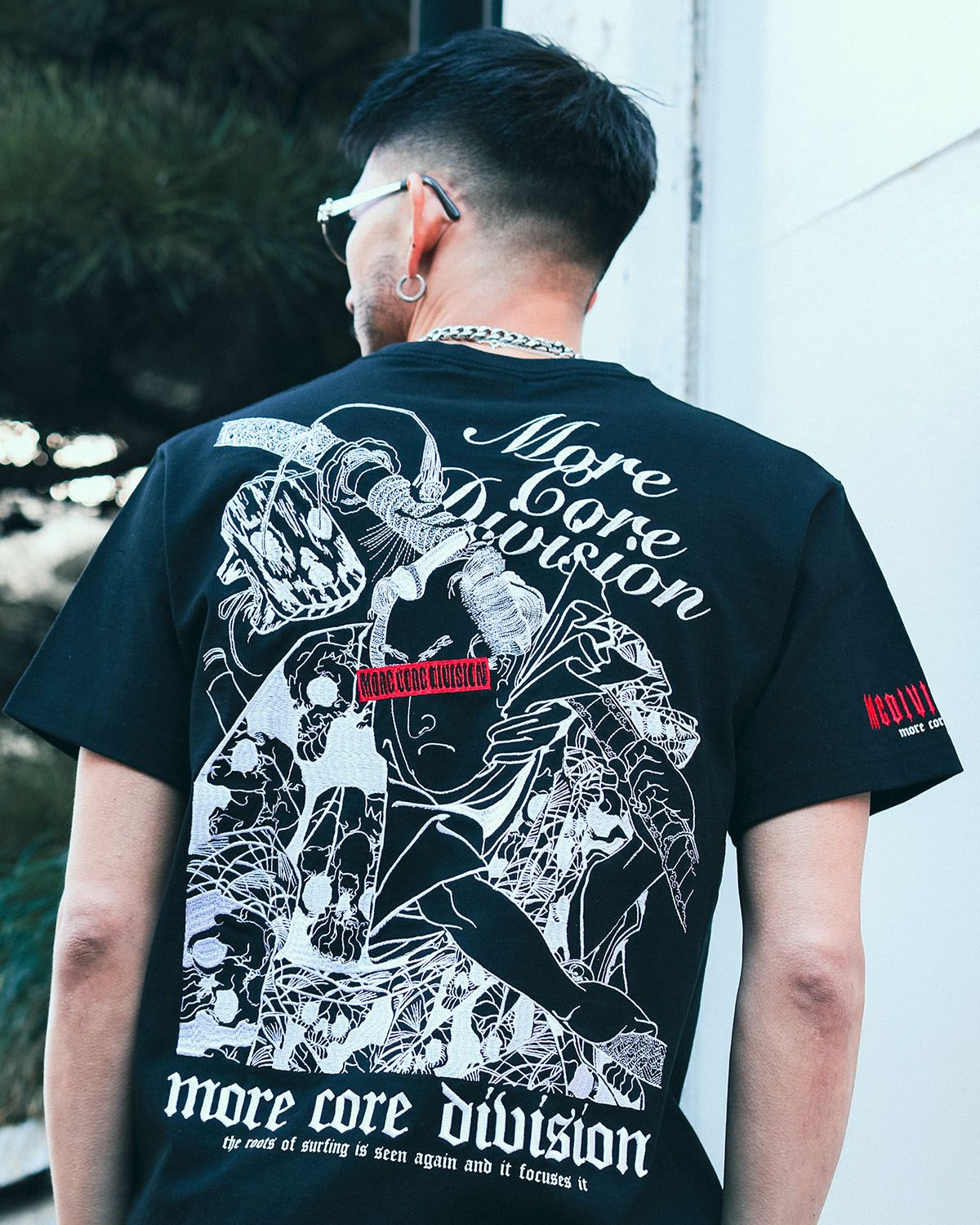 ブラック:183cm(Lサイズ着用)