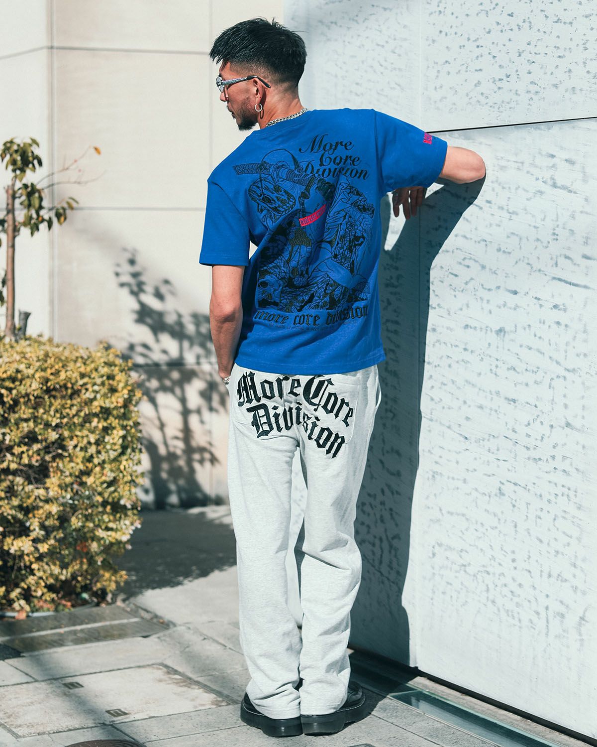 ブルー:183cm(Lサイズ着用)