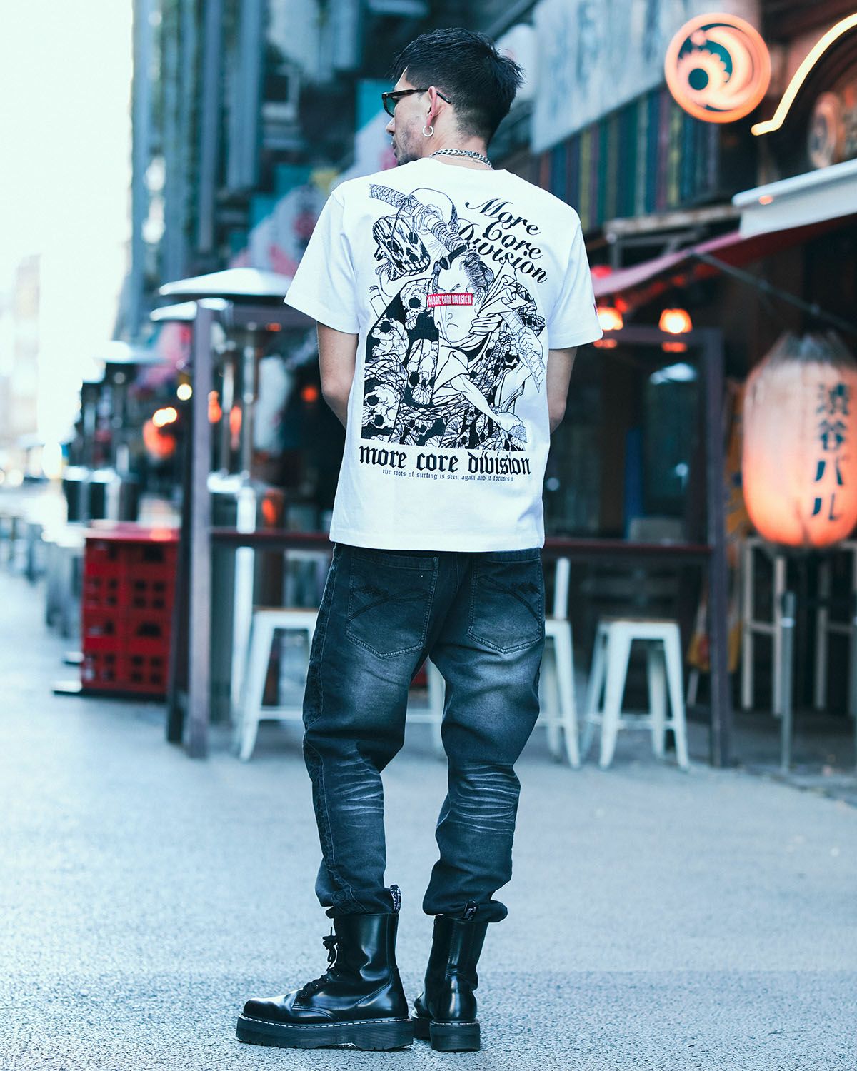 ホワイト:183cm(Lサイズ着用)