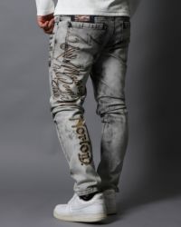 ブラック:178cm/75kg(Mサイズ着用)