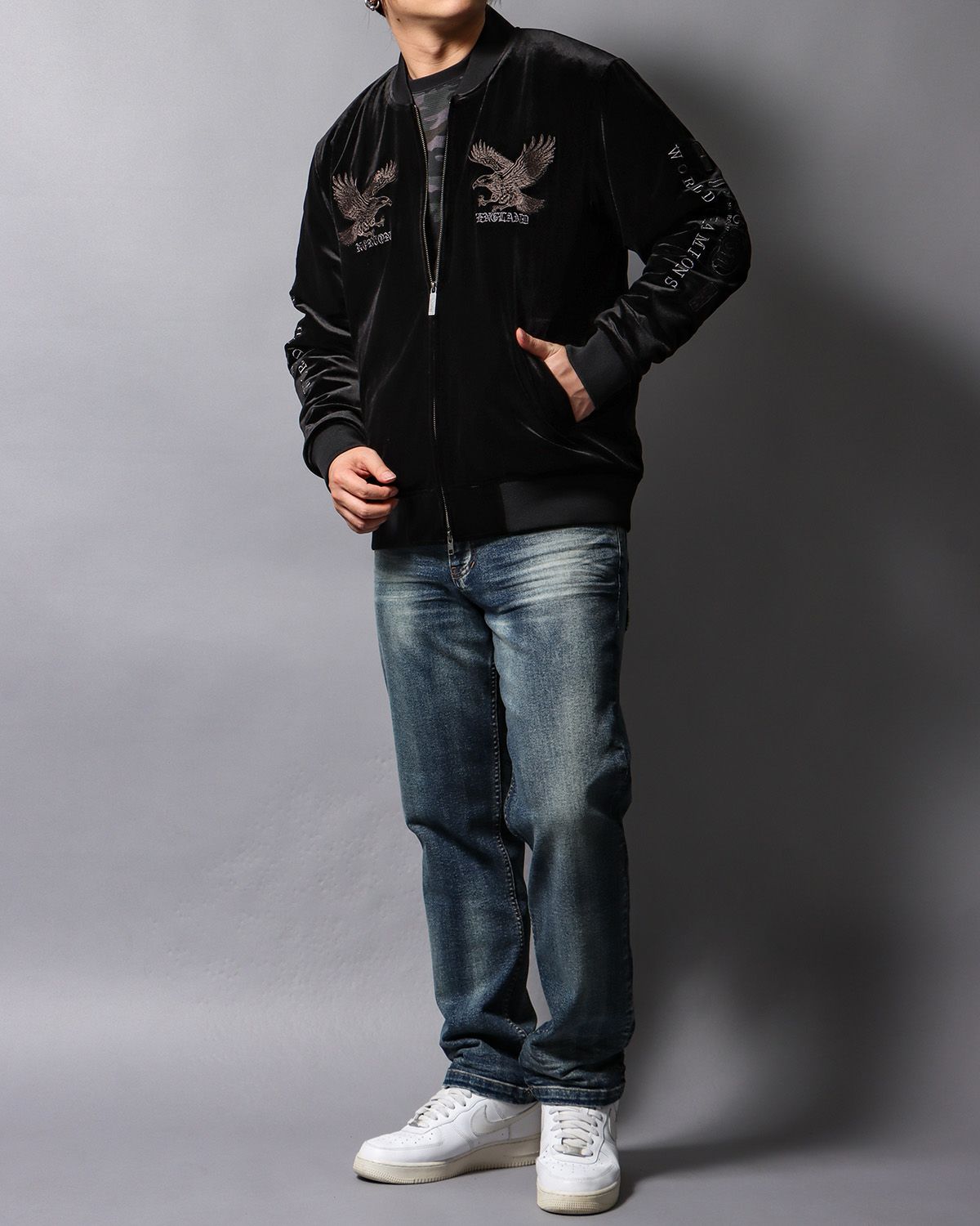 ブラック:178cm/75kg(Lサイズ着用)