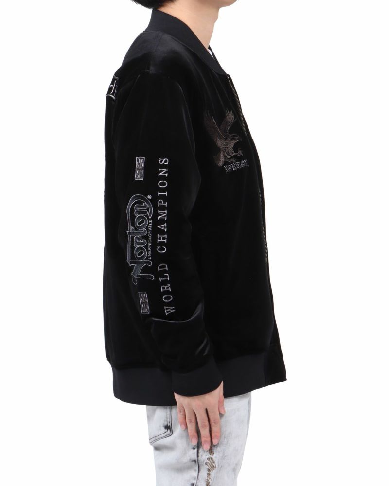 ブラック：173cm63kg(Lサイズ着用)