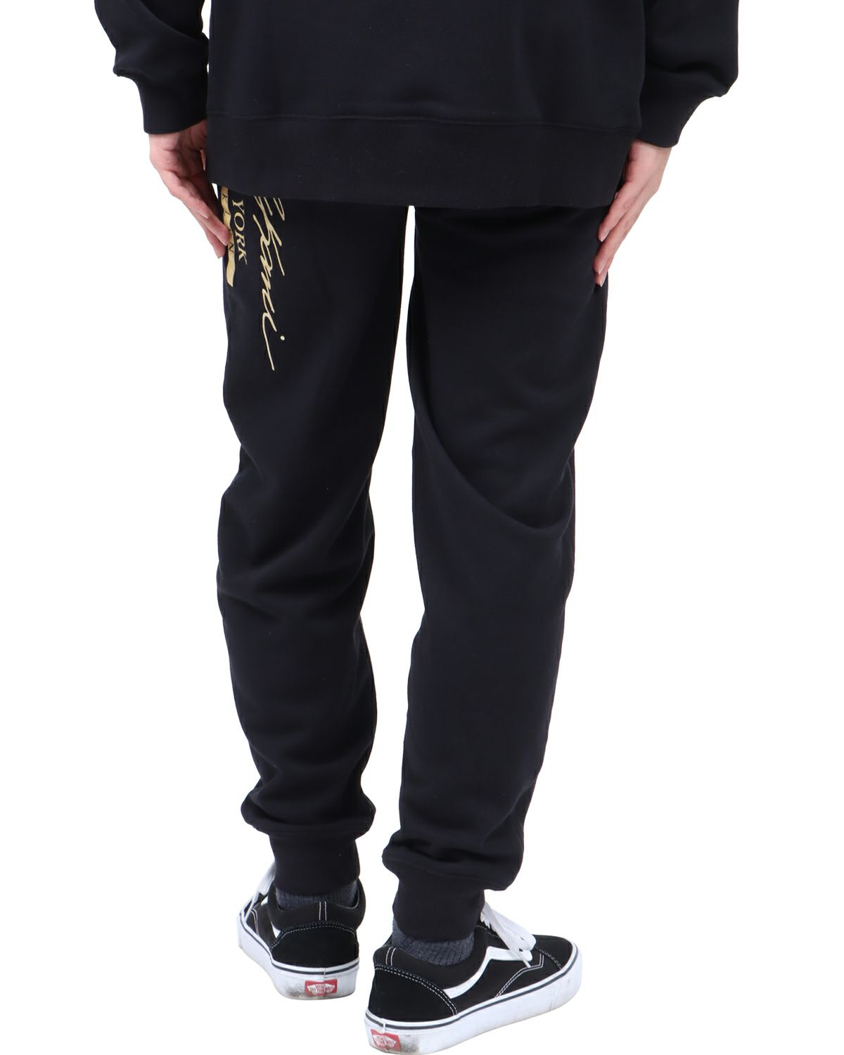 ブラック：173cm63kg(Mサイズ着用)