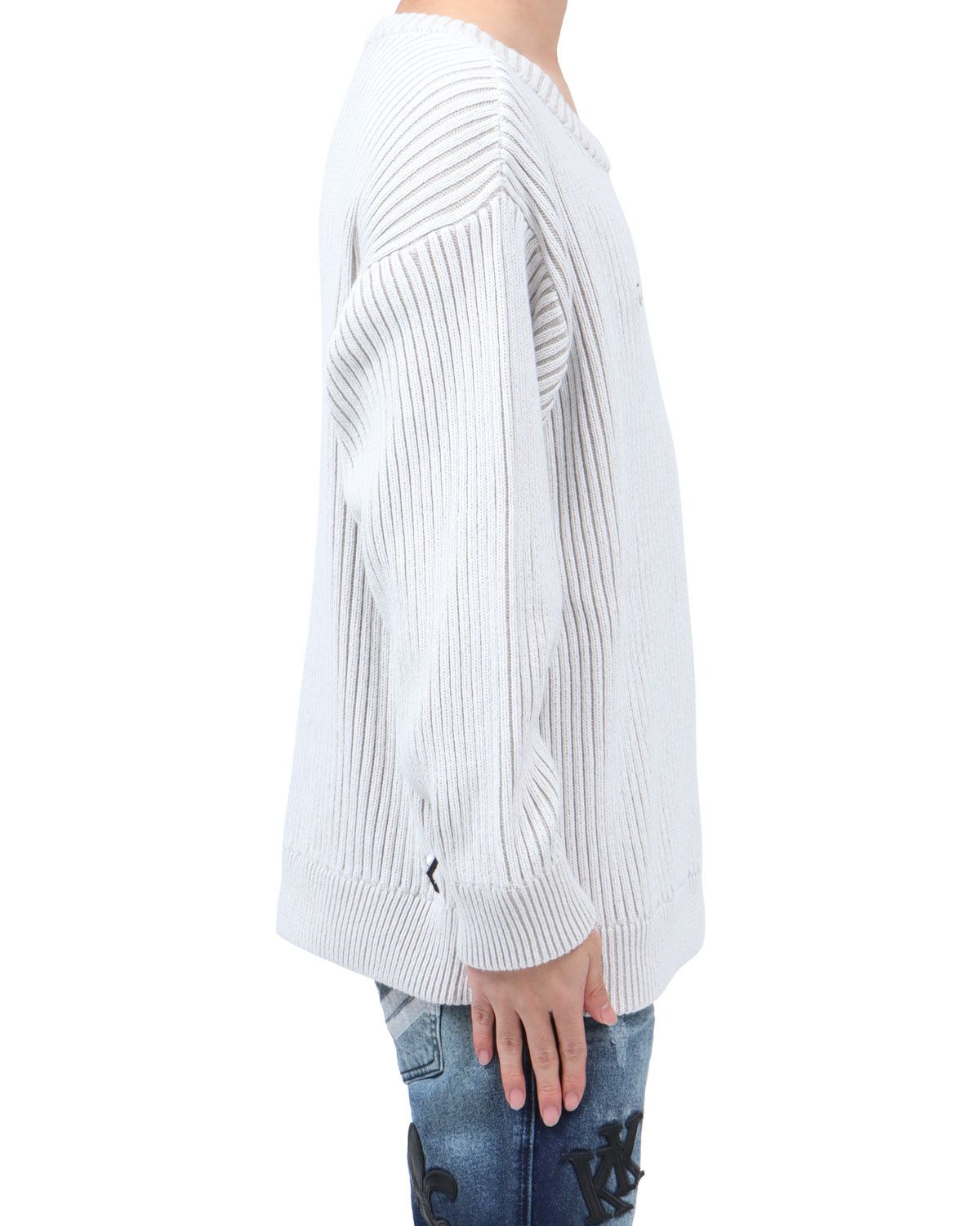 ホワイト：173cm63kg(Lサイズ着用)