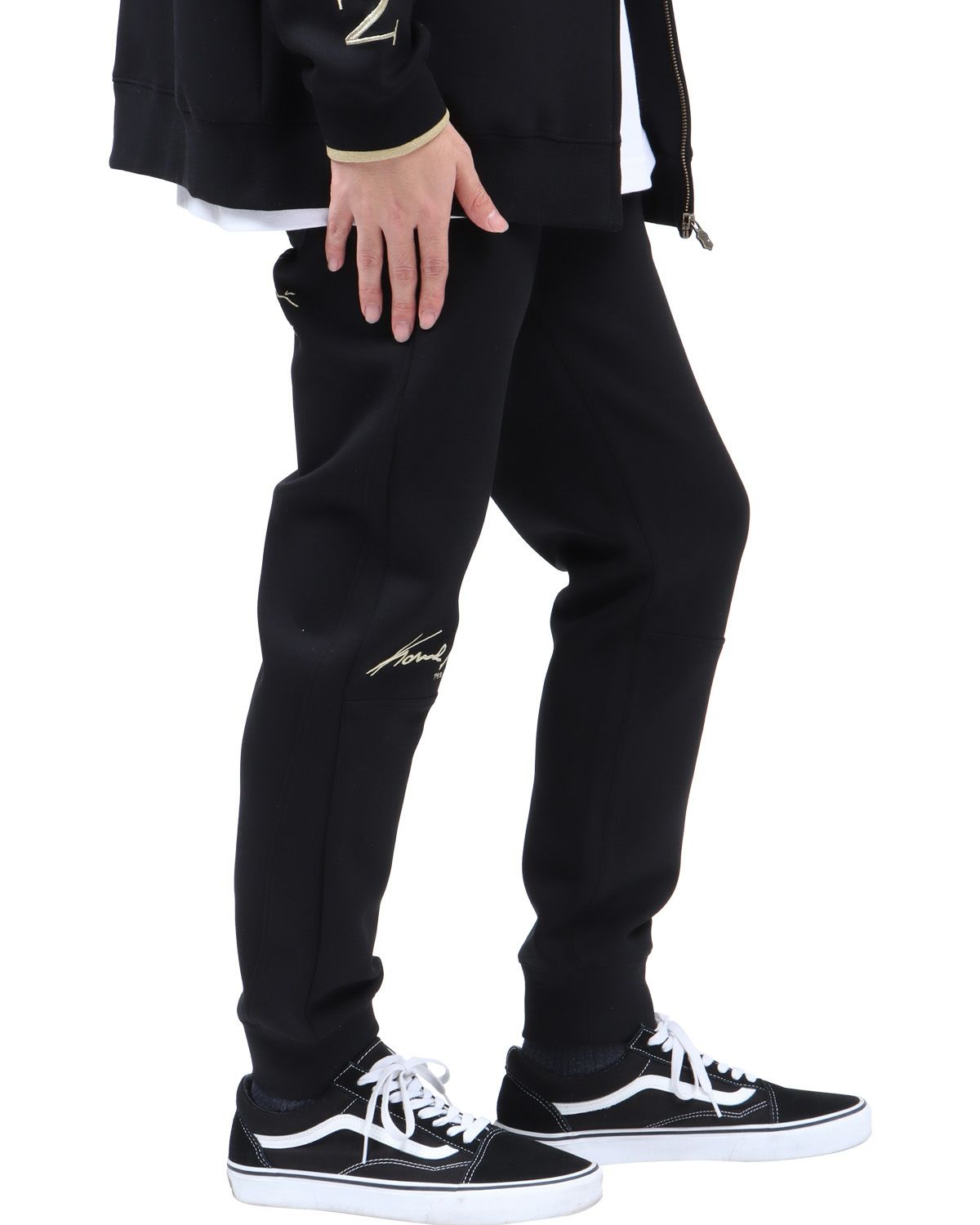 ブラック：173cm63kg(Mサイズ着用)