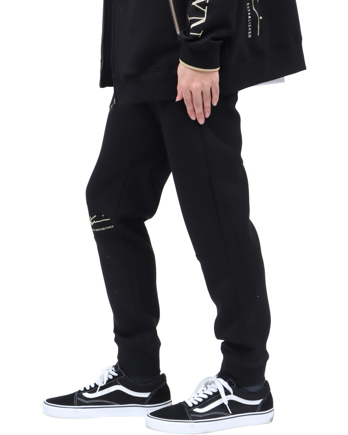 ブラック：173cm63kg(Mサイズ着用)