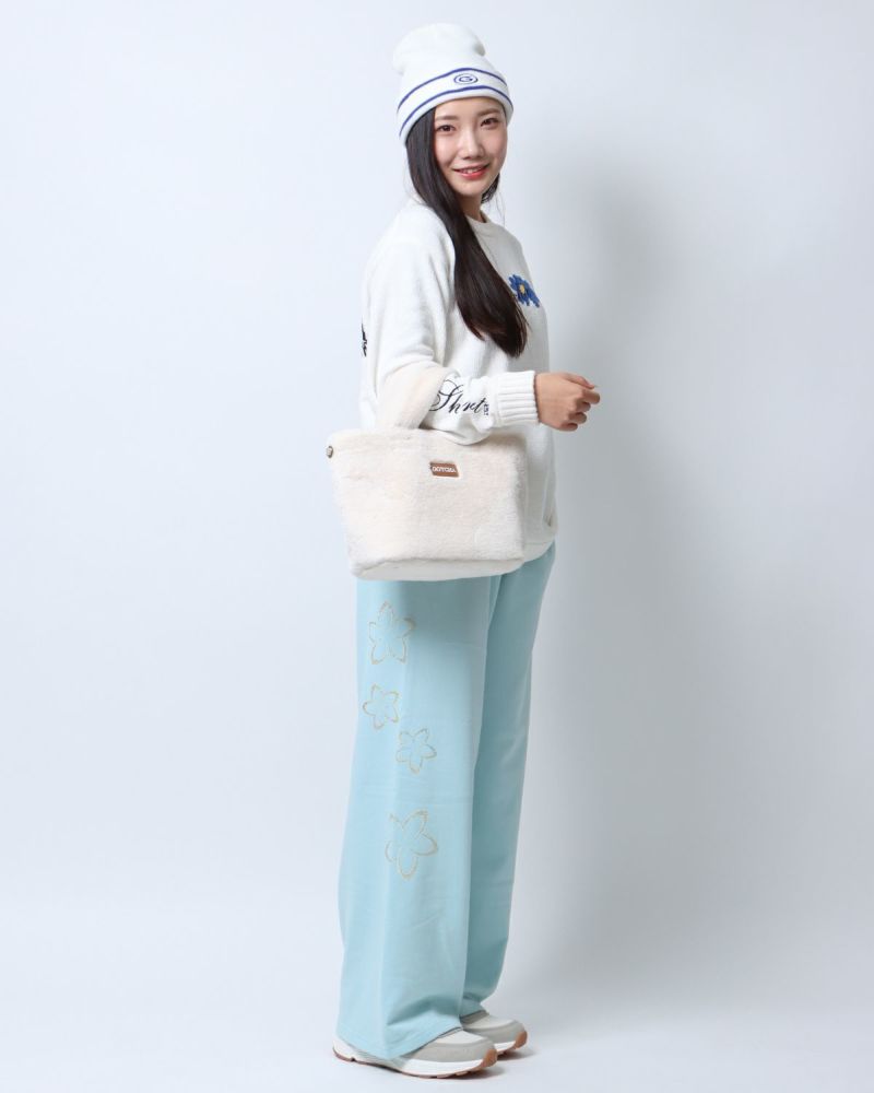 ミントグリーン：166cm(Mサイズ着用)