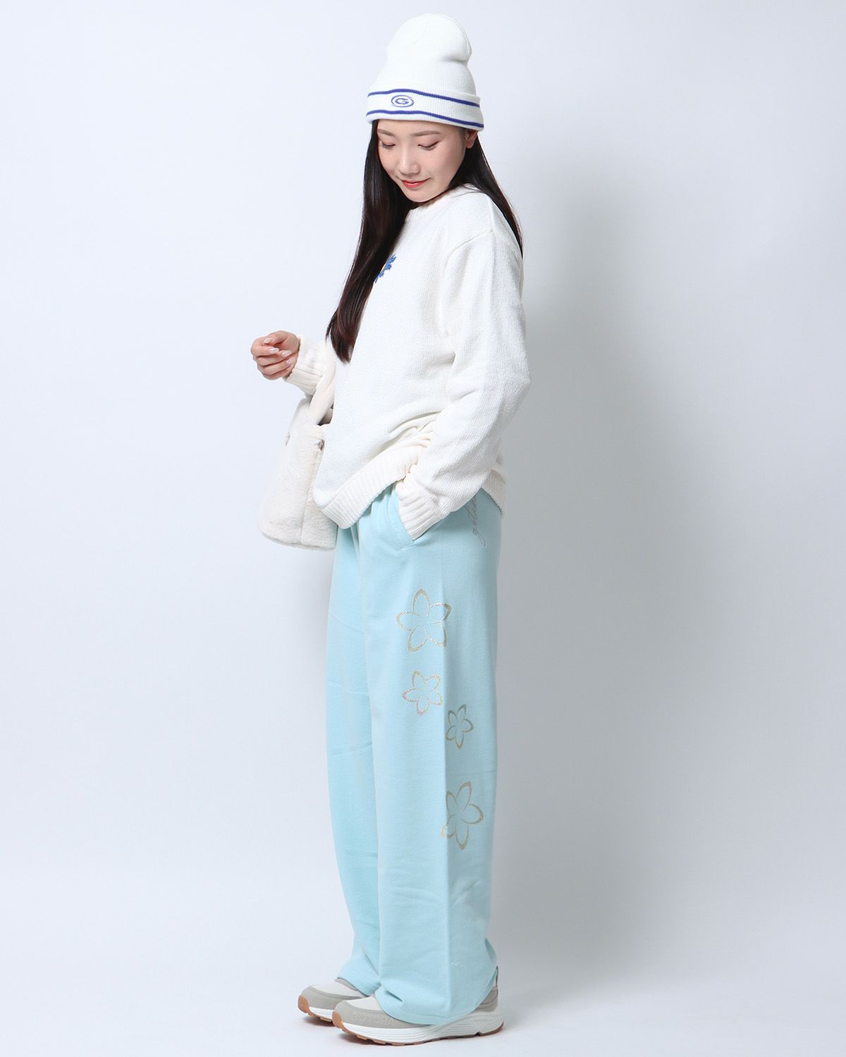 ミントグリーン：166cm(Mサイズ着用)