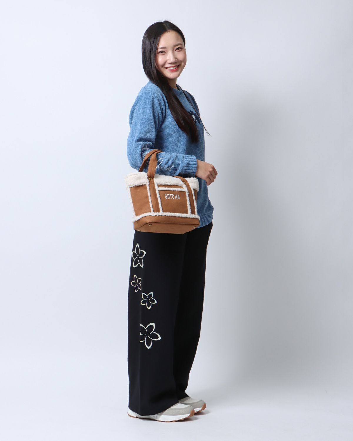 ブラック：166cm(Mサイズ着用)