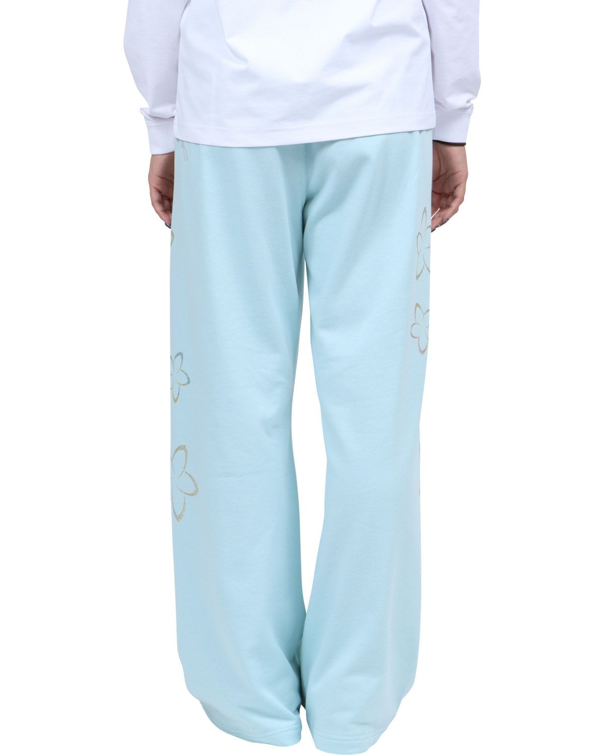 ミントグリーン：167cm(Lサイズ着用)