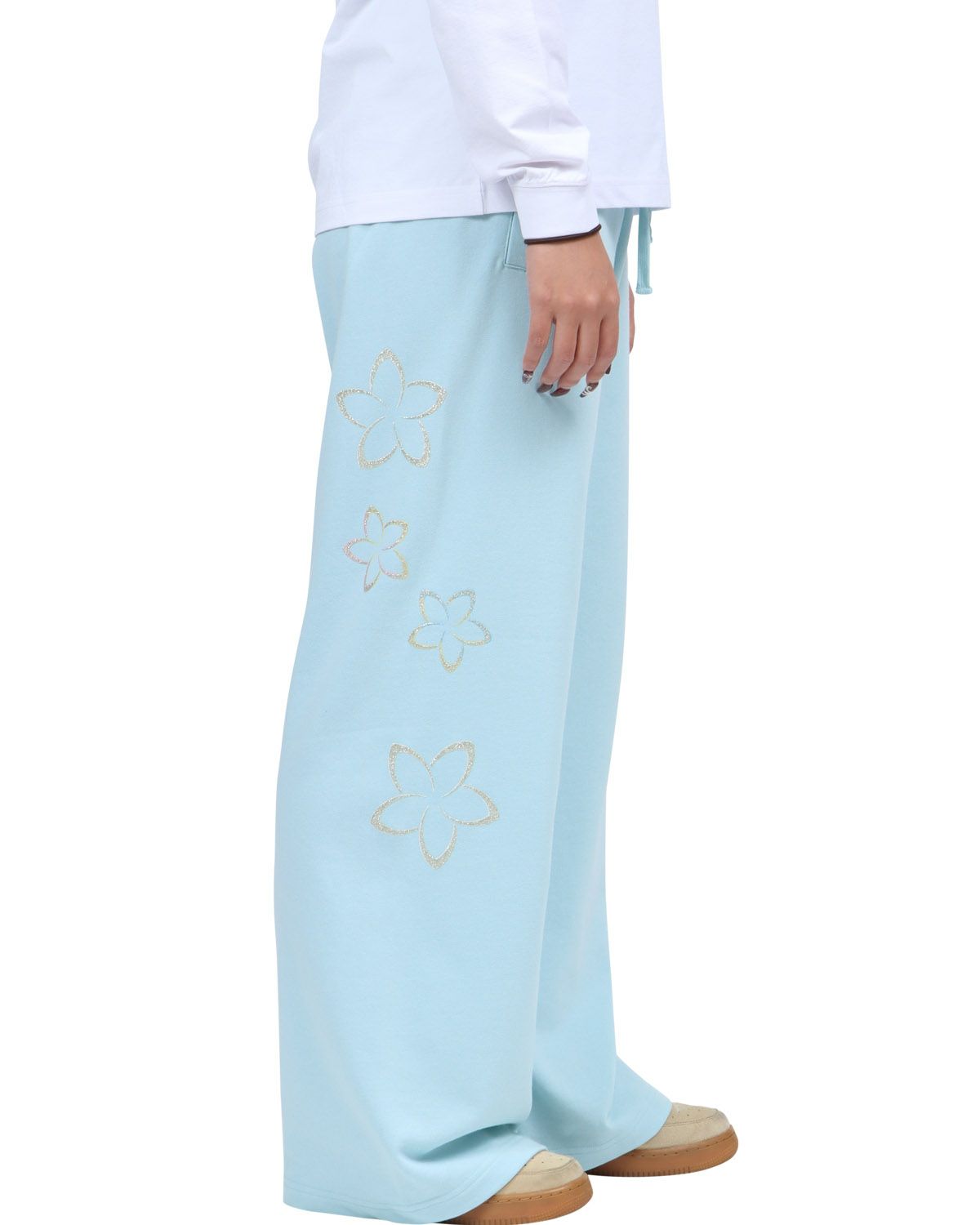 ミントグリーン：167cm(Lサイズ着用)