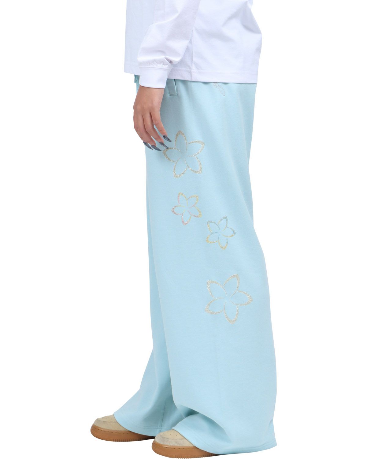 ミントグリーン：167cm(Lサイズ着用)