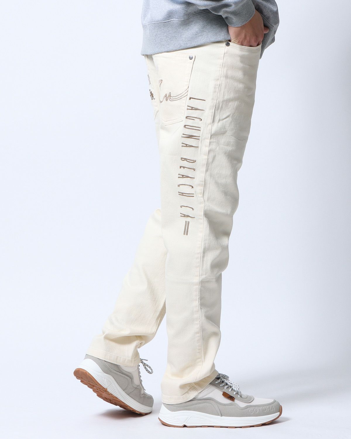 オフホワイト：180cm/70kg(Lサイズ着用)