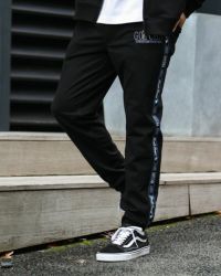 ブラック：180cm/70kg(Lサイズ着用)