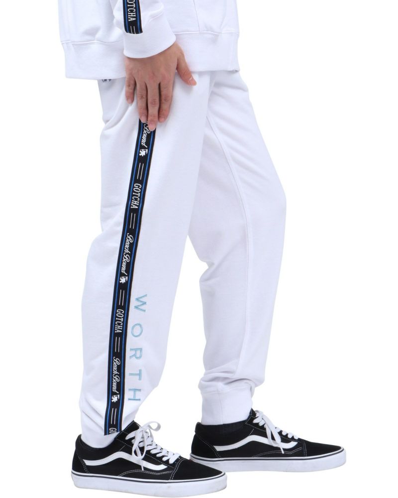 ホワイト：173cm63kg(Lサイズ着用)