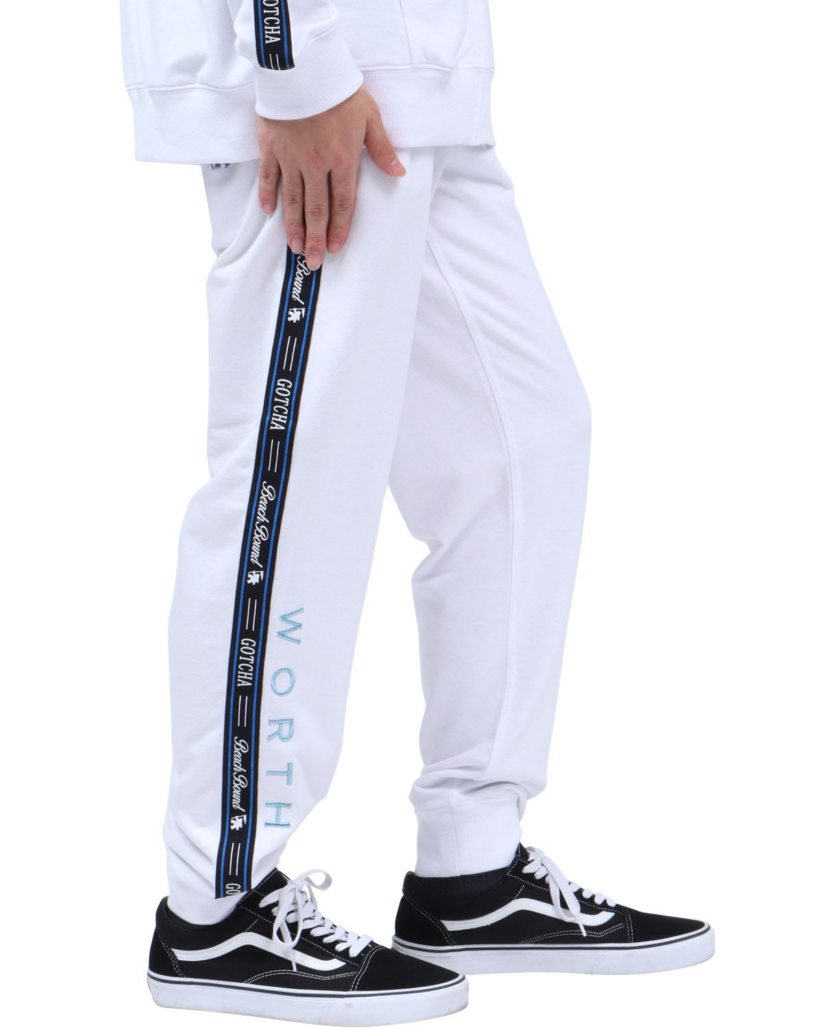 ホワイト：173cm63kg(Lサイズ着用)