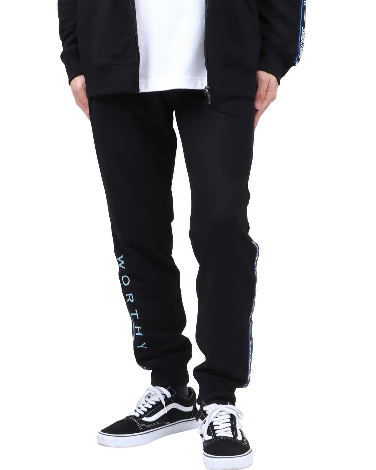 ブラック：173cm63kg(Lサイズ着用)