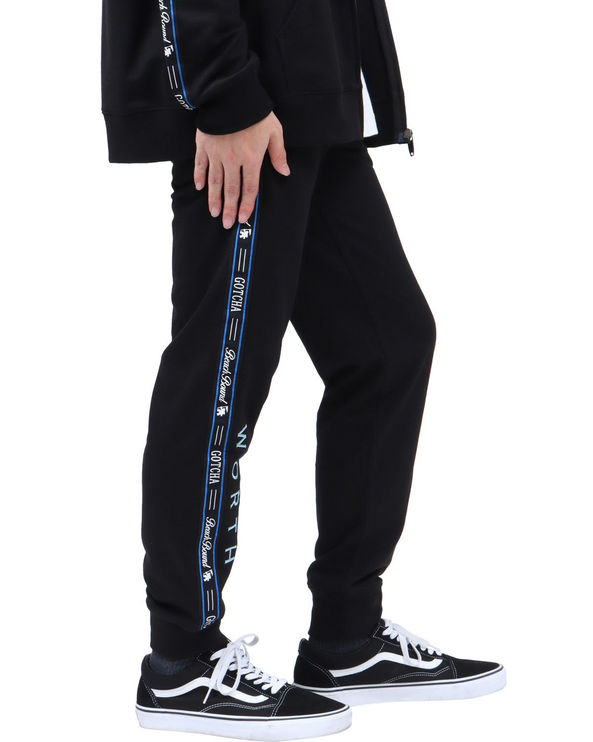 ブラック：173cm63kg(Lサイズ着用)