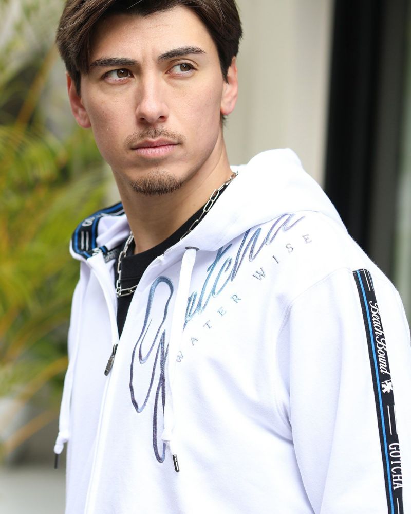 ホワイト：180cm/70kg(Lサイズ着用)