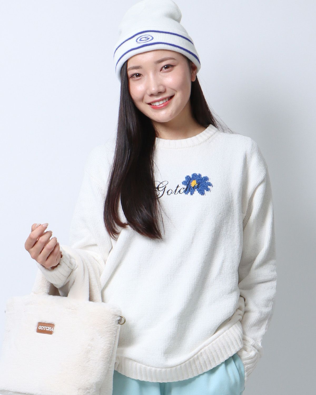 ホワイト：166cm(Mサイズ着用)