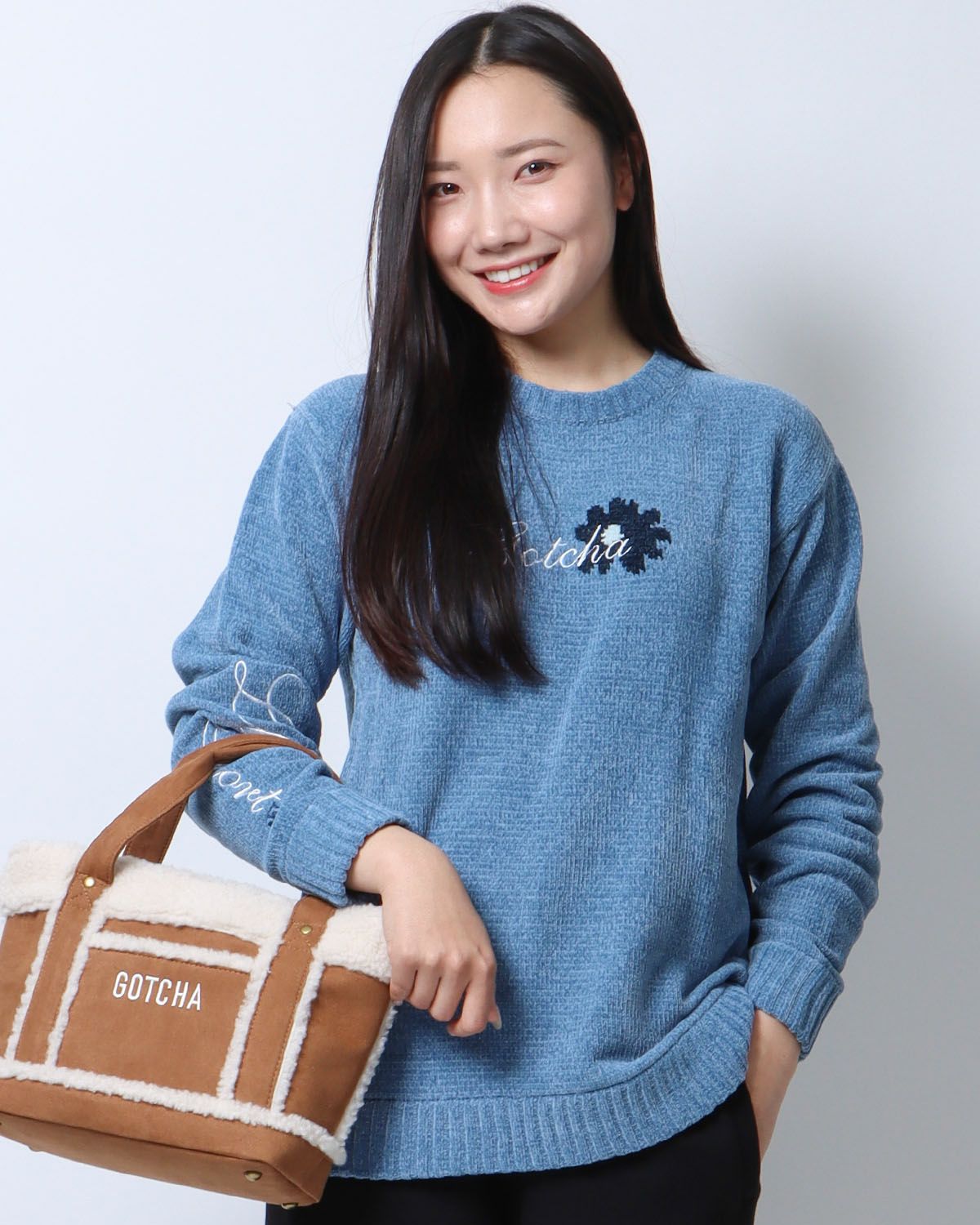 ブルー：166cm(Sサイズ着用)