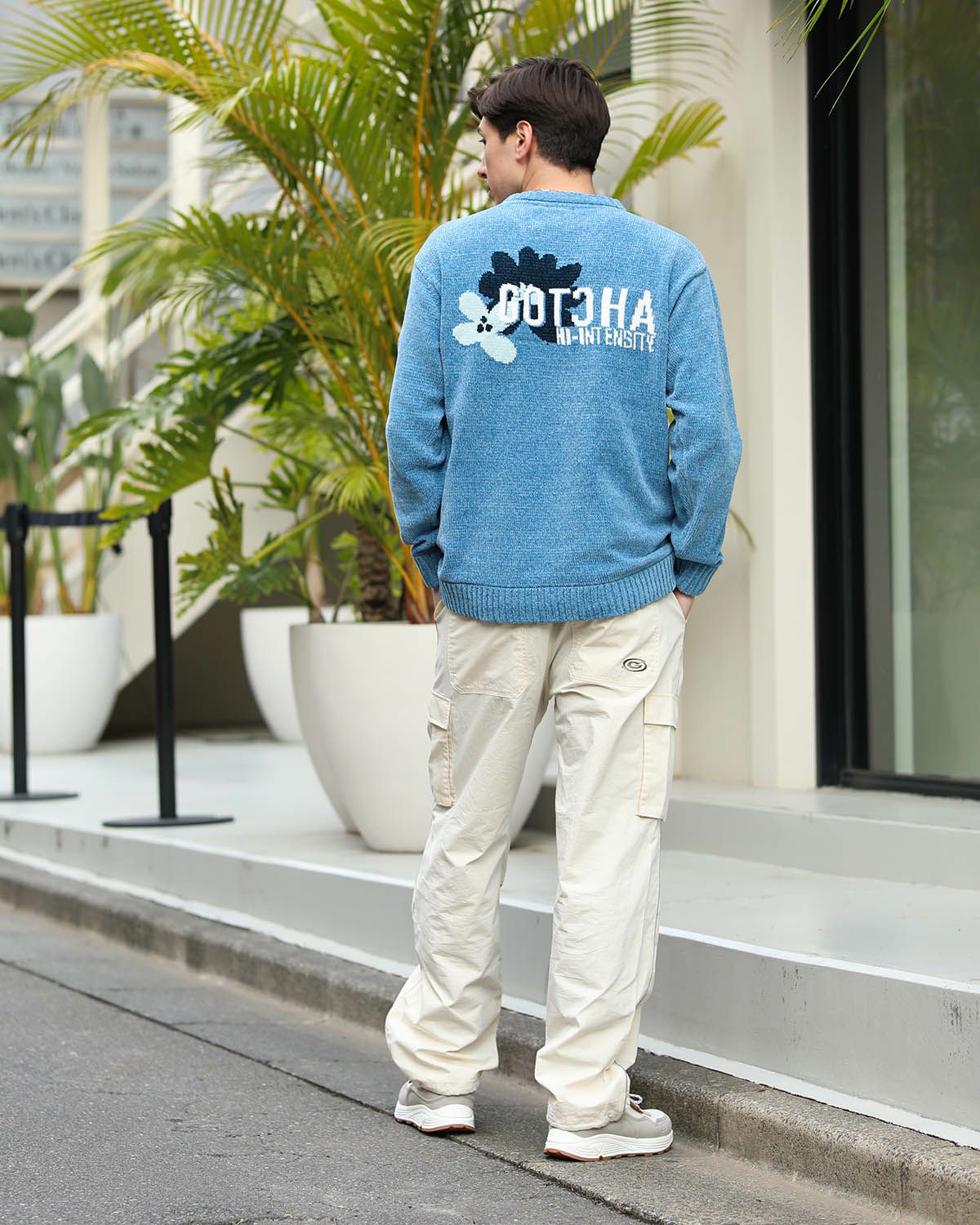 ブルー：180cm/70kg(Lサイズ着用)