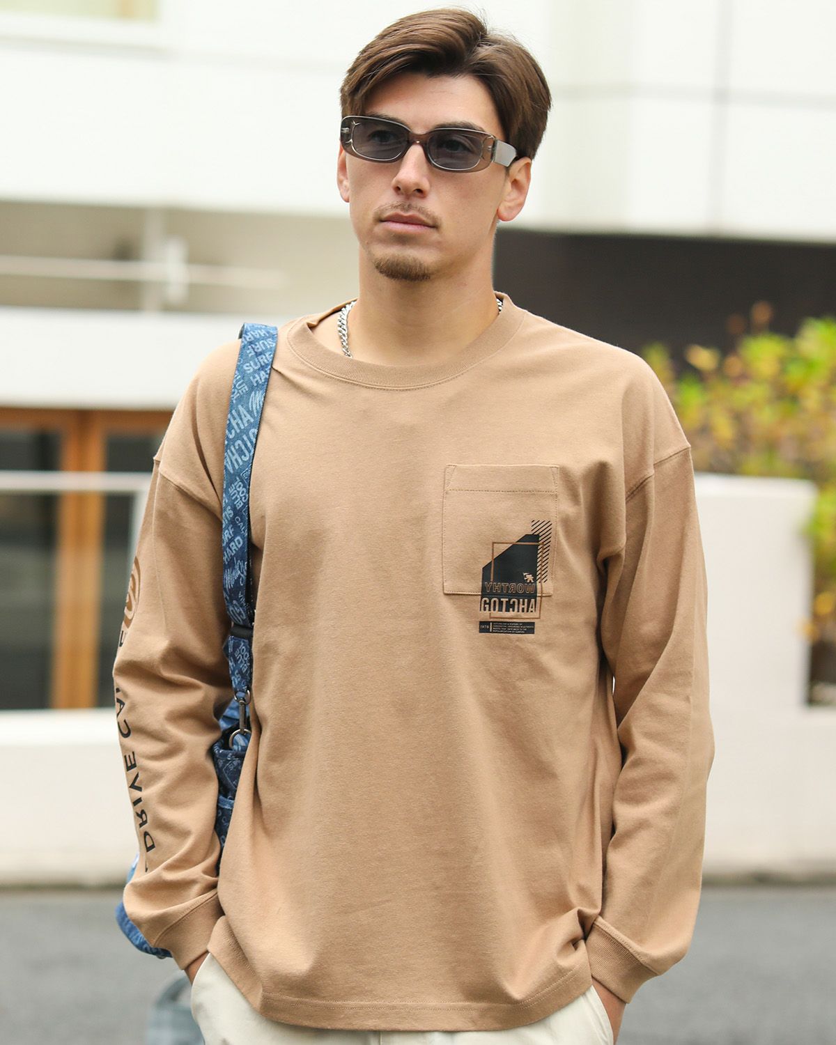 ベージュ：180cm/70kg(Lサイズ着用)