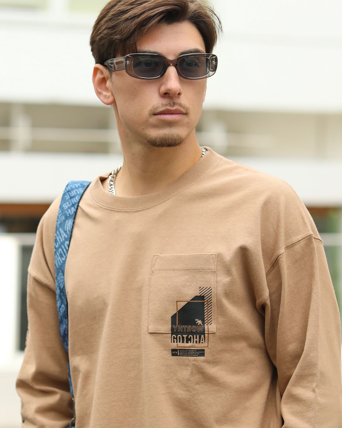 ベージュ：180cm/70kg(Lサイズ着用)