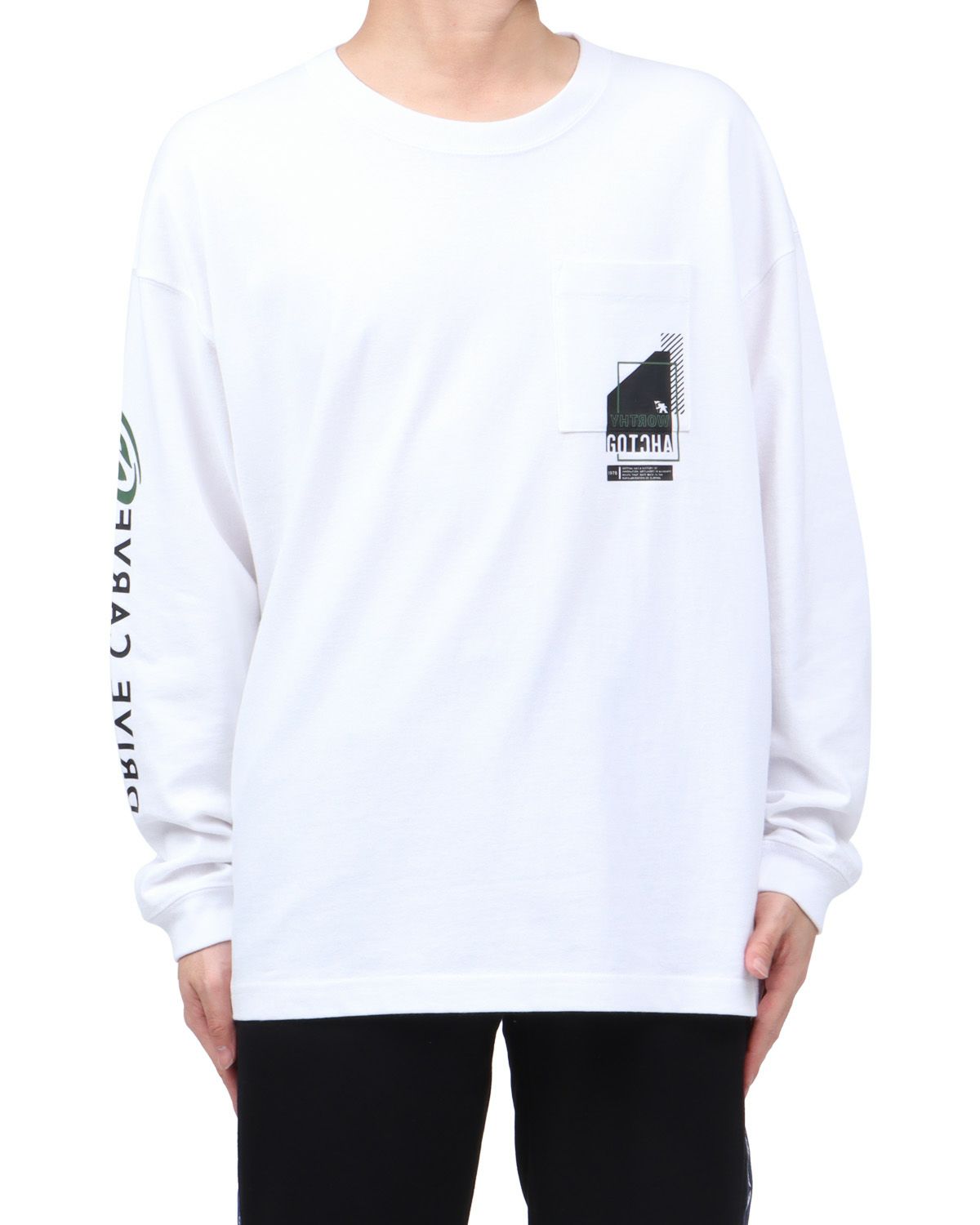 ホワイト：173cm63kg(Lサイズ着用)