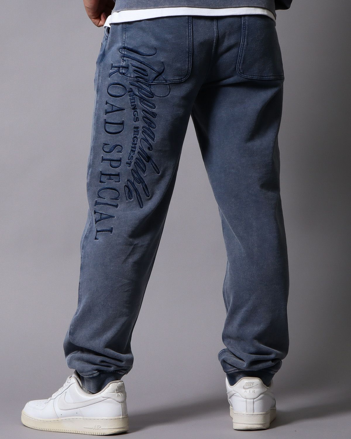 ブルー：178cm/75kg(Lサイズ着用)