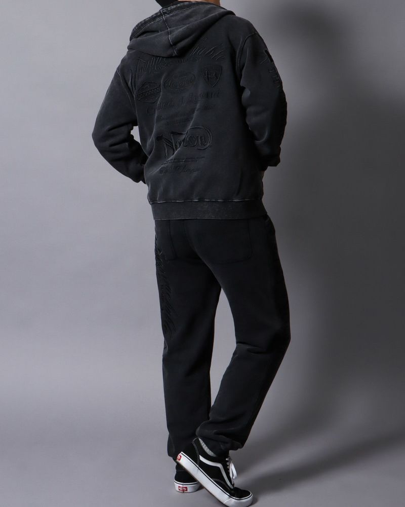 ブラック：178cm/75kg(Lサイズ着用)