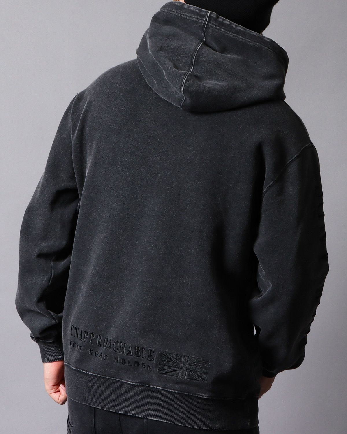 ブラック：178cm/75kg(Lサイズ着用)