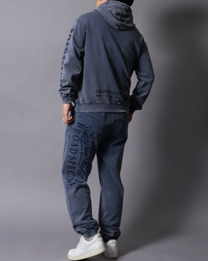 ブルー：178cm/75kg(Lサイズ着用)