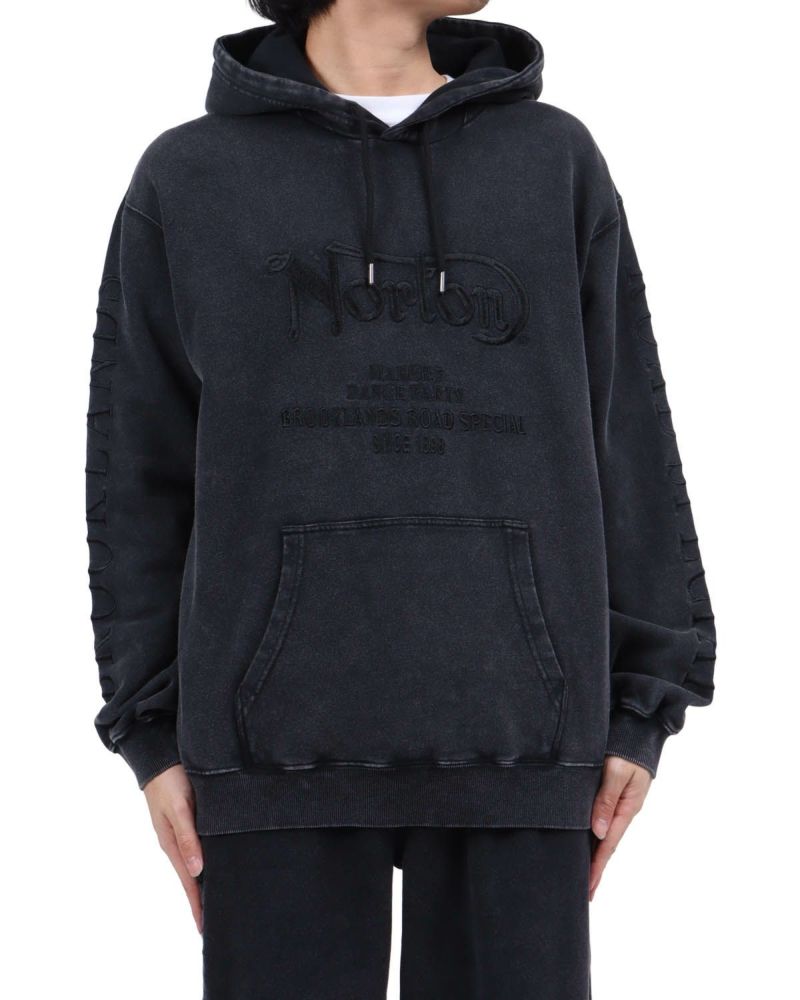 ブラック：173cm63kg(Lサイズ着用)