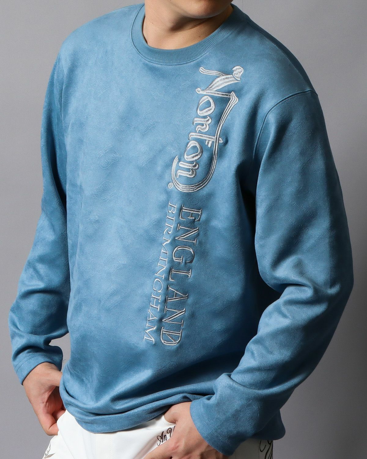 ブルーグレー：178cm/75kg(Lサイズ着用)